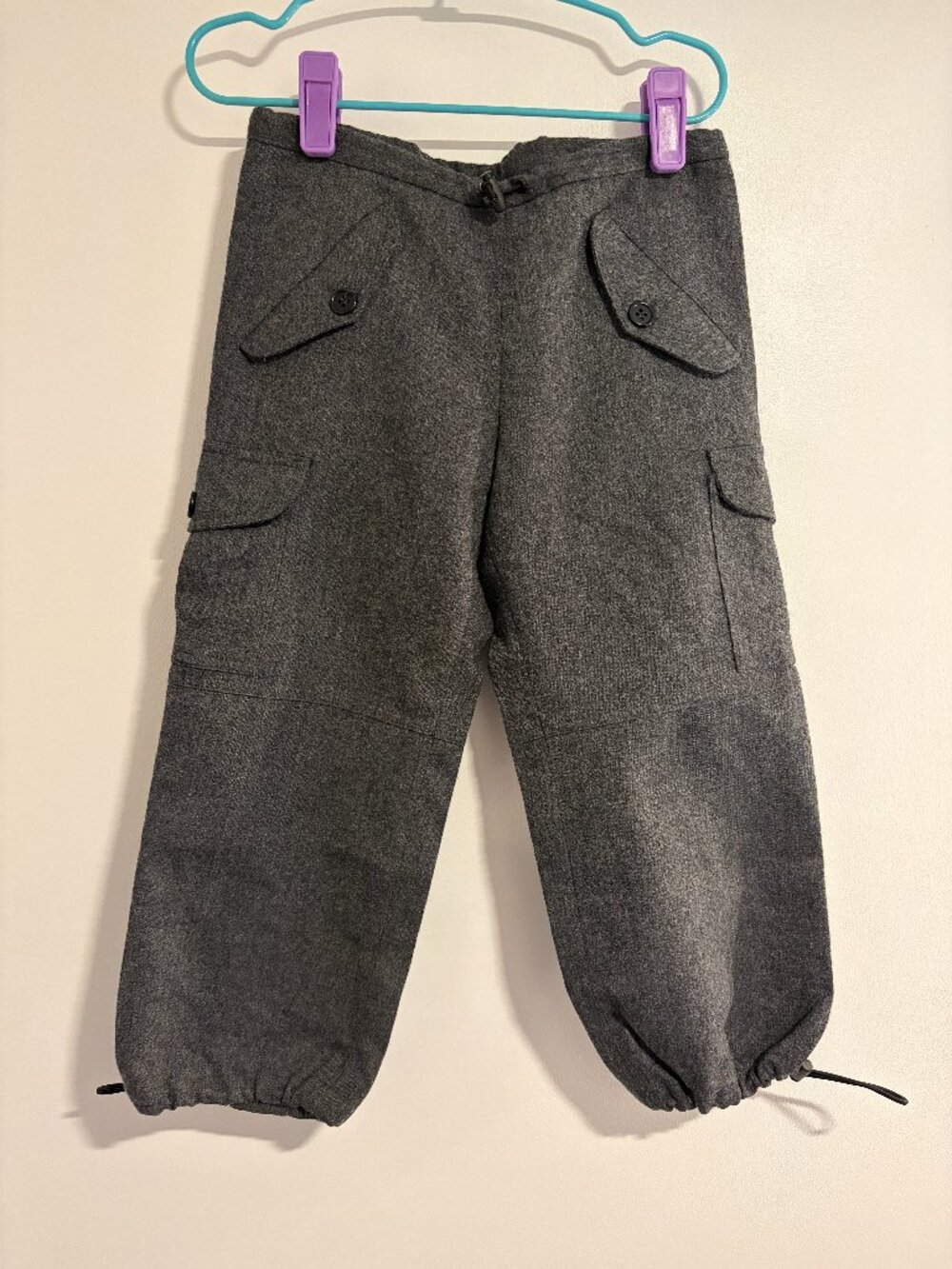 Bonpoint gray wool pans with cargo pockets and drawstring ankles size 4